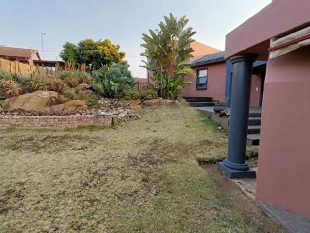 4 Bedroom House in The Reeds