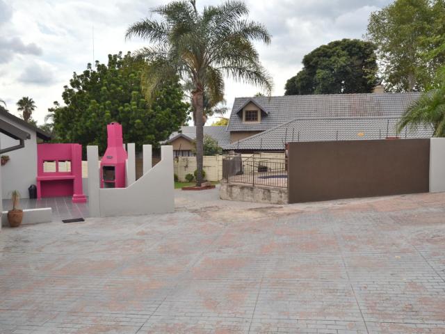 4 Bedroom House in The Reeds