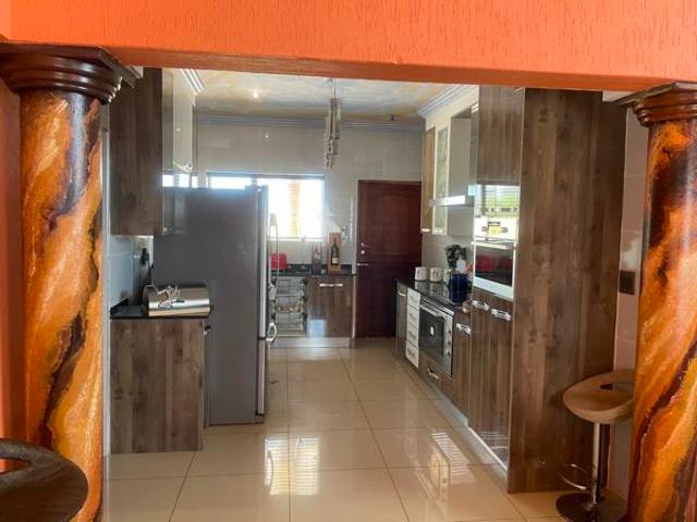4 Bedroom House in Three Rivers East