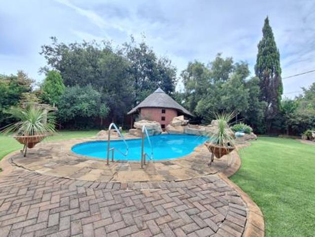 4 Bedroom House in Three Rivers