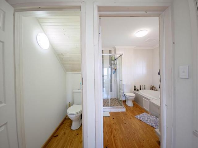 4 Bedroom House in Tinley Manor