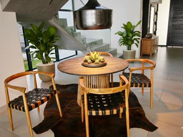 4 Bedroom House in Trafalgar