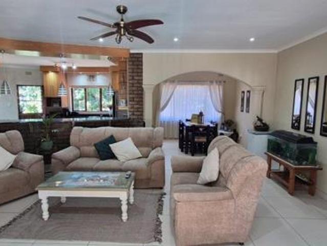 4 Bedroom House in Umtentweni