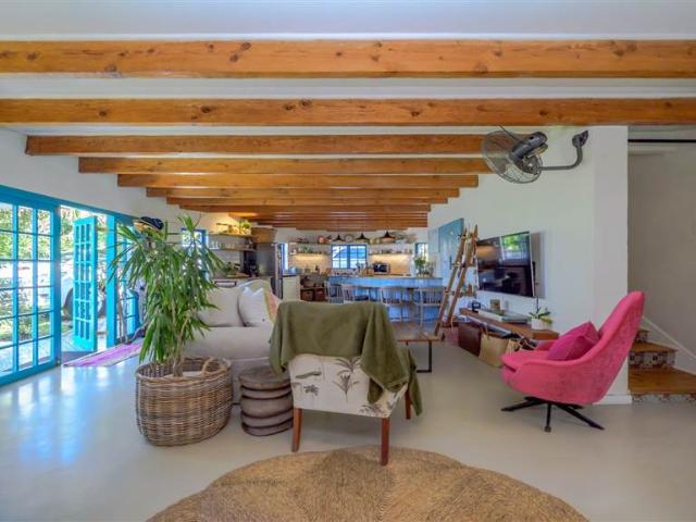 4 Bedroom House in Umdloti Beach
