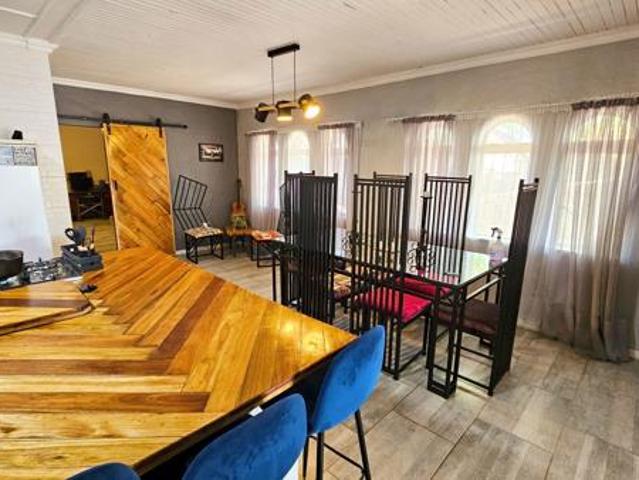 4 Bedroom House in Uitsig