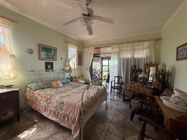4 Bedroom House in Uvongo Beach