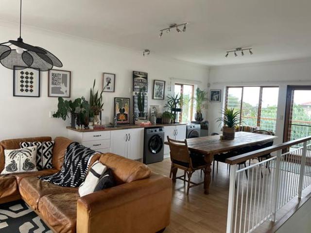 4 Bedroom House in Voelklip