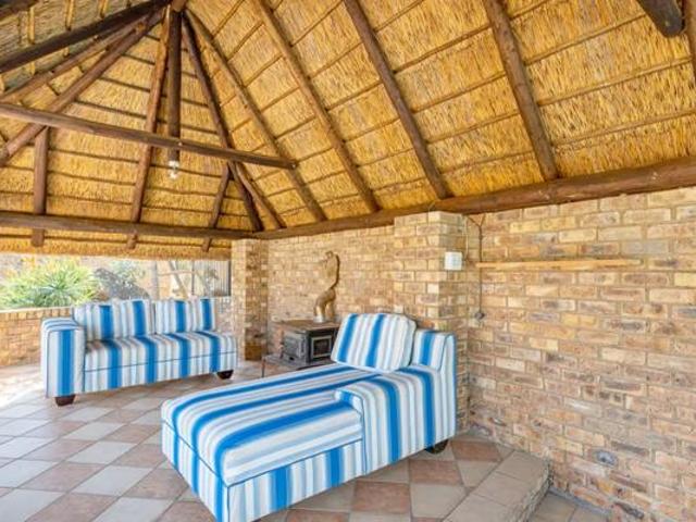 4 Bedroom House in Vaal Marina