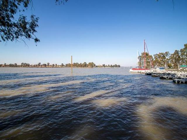 4 Bedroom House in Vaal Marina