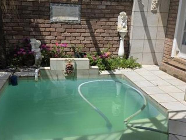 4 Bedroom House in Vaal Marina