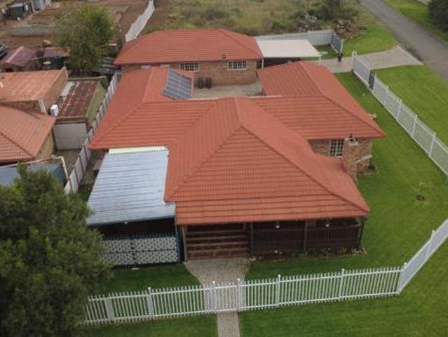4 Bedroom House in Vaal Marina