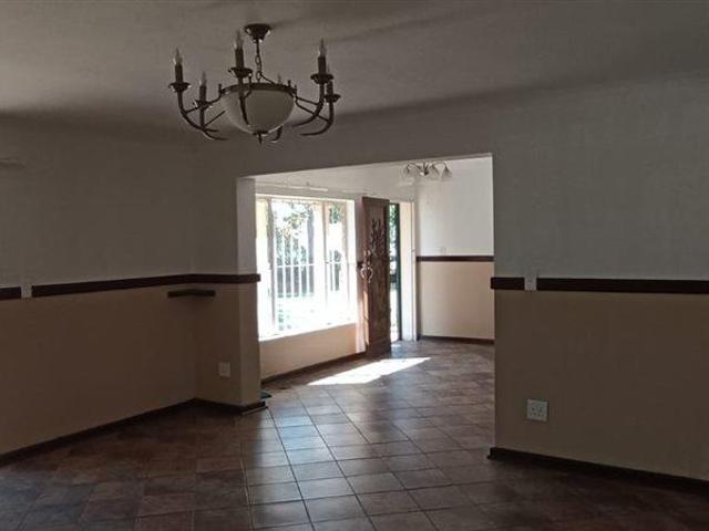 4 Bedroom House in Vaal Marina