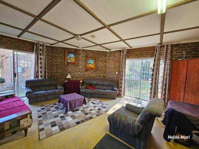 4 Bedroom House in Vaal Marina