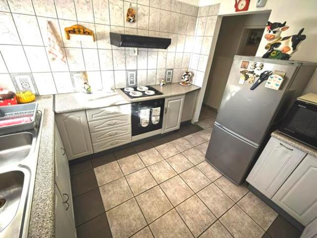 4 Bedroom House in Vaal Marina