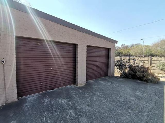 4 Bedroom House in Vaal Park