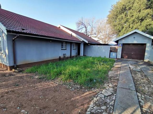 4 Bedroom House in Vaalpark