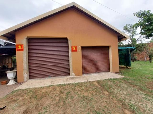 4 Bedroom House in Vaalpark