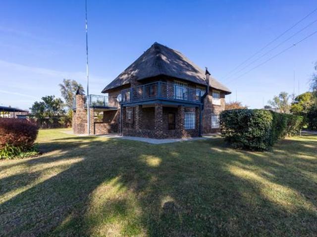 4 Bedroom House in Vaalview