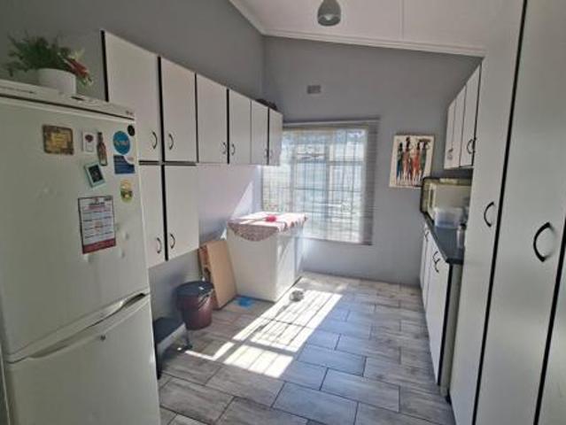 4 Bedroom House in Valhalla