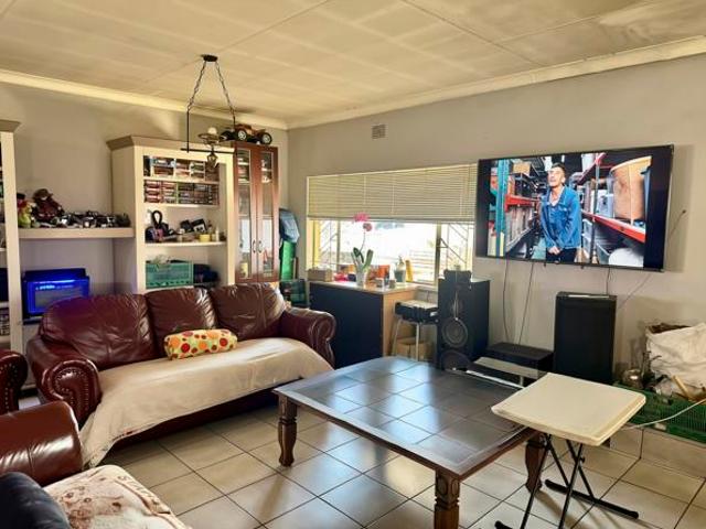 4 Bedroom House in Valhalla