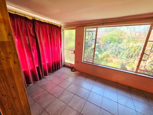 4 Bedroom House in Valhalla