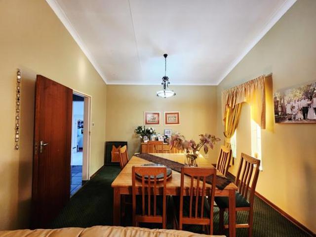 4 Bedroom House in Valhalla