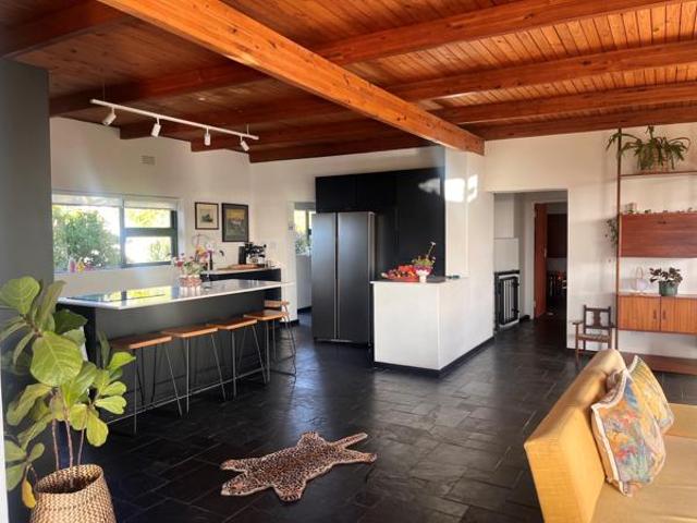 4 Bedroom House in Valmary Park