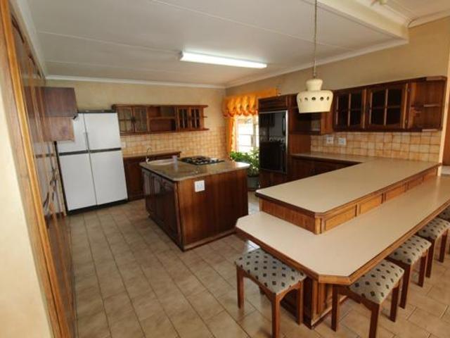 4 Bedroom House in Van Der Hoff Park
