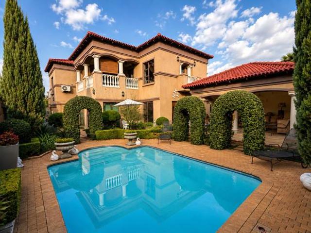 4 Bedroom House in Van Der Hoff Park