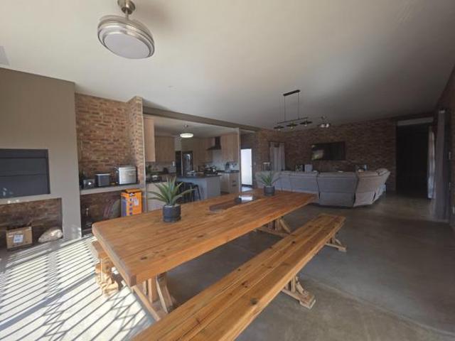 4 Bedroom House in Van Der Hoff Park