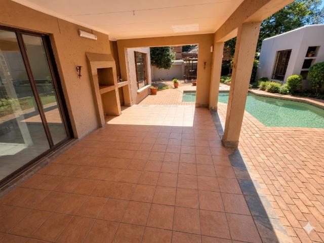 4 Bedroom House in Van Riebeeck Park