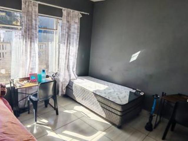 4 Bedroom House in Vanderbijlpark CE2