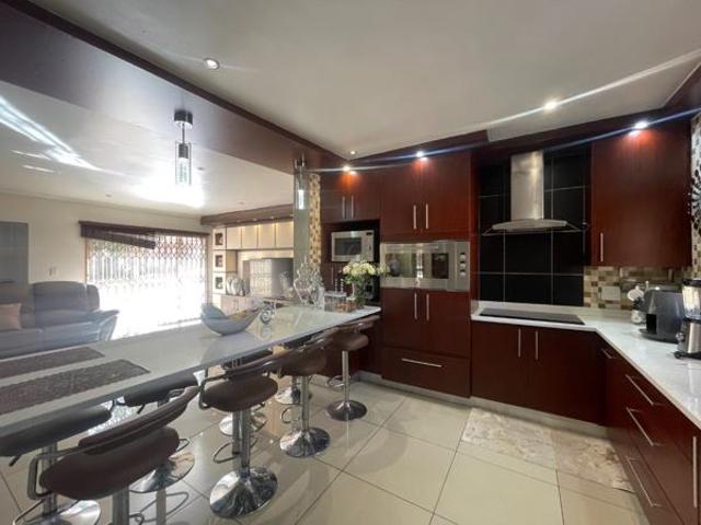4 Bedroom House in Vanderbijlpark Central
