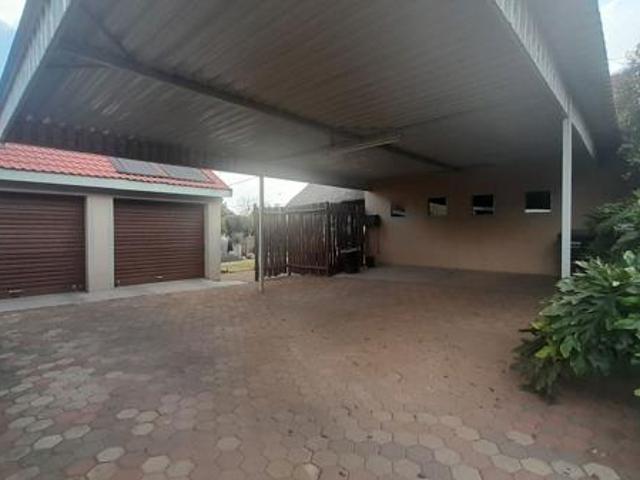 4 Bedroom House in Vanderbijlpark SE4