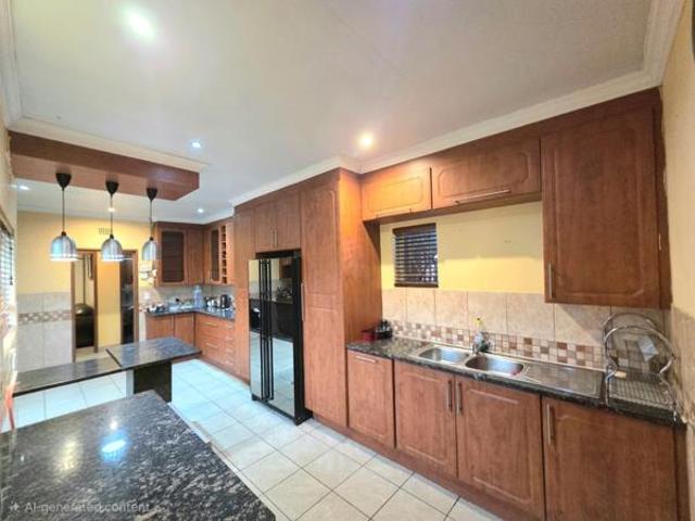 4 Bedroom House in Vanderbijlpark SE6