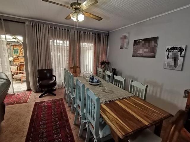 4 Bedroom House in Vanderbijlpark SE7