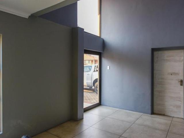 4 Bedroom House in Vanderbijlpark SE8