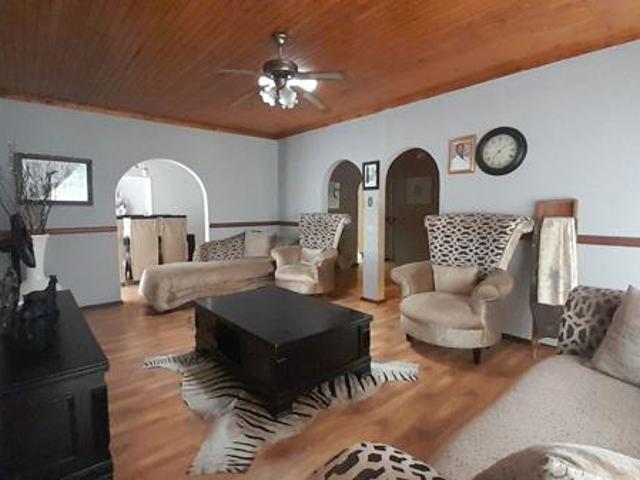 4 Bedroom House in Vanderbijlpark SE2