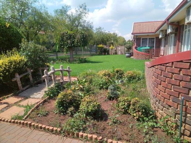 4 Bedroom House in Vanderbijlpark SE2