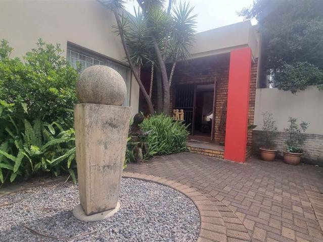4 Bedroom House in Vanderbijlpark SE2