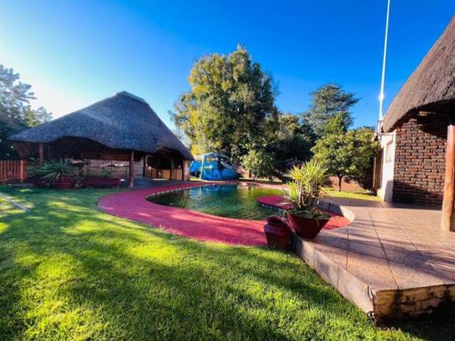 4 Bedroom House in Vanderbijlpark SE2