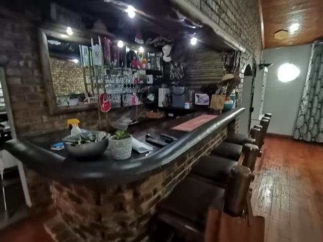 4 Bedroom House in Vanderbijlpark SE3