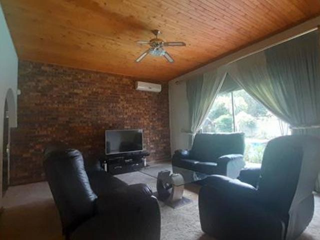 4 Bedroom House in Vanderbijlpark SE3
