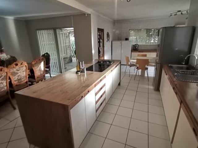 4 Bedroom House in Vanderbijlpark SE3