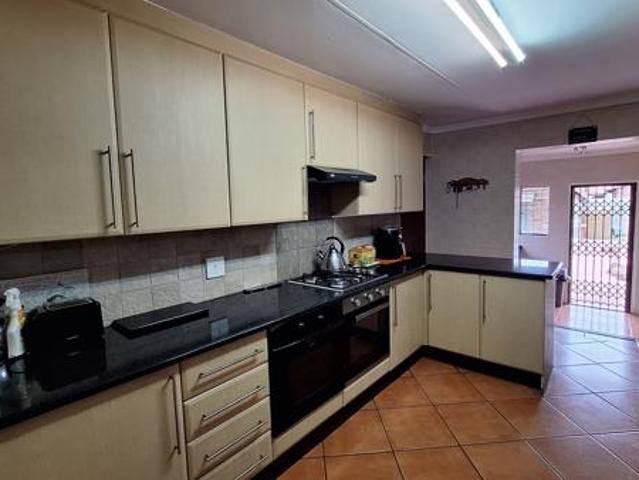 4 Bedroom House in Vanderbijlpark SE3