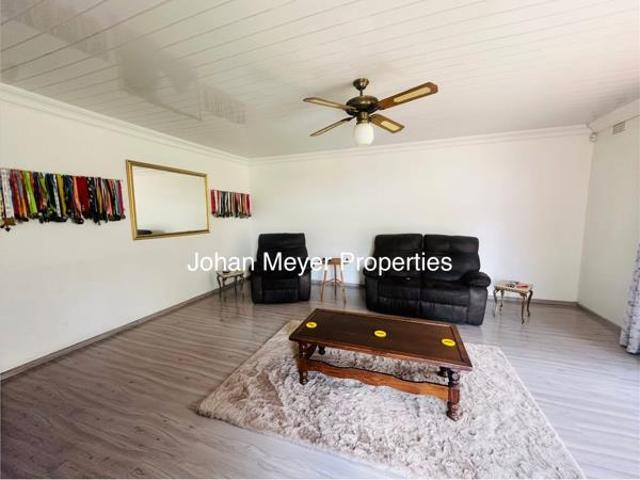 4 Bedroom House in Vanderbijlpark SE
