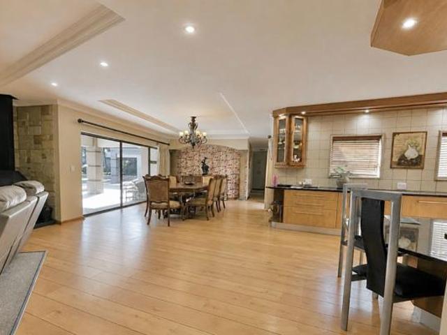 4 Bedroom House in Vanderbijlpark SW5