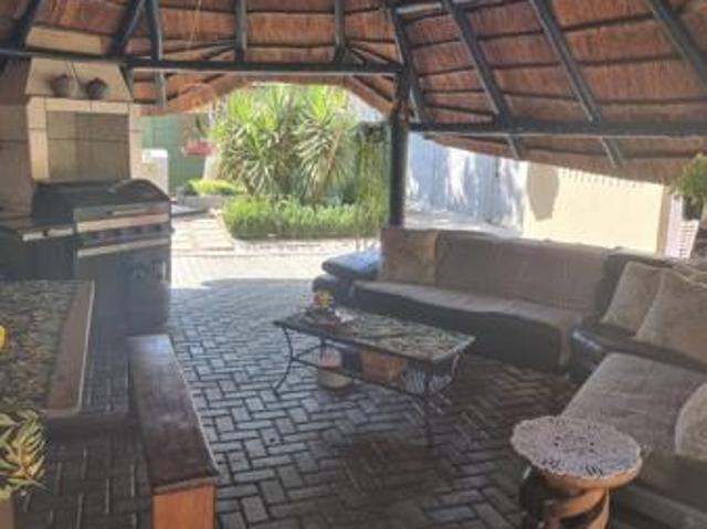 4 Bedroom House in Vanderbijlpark SW5