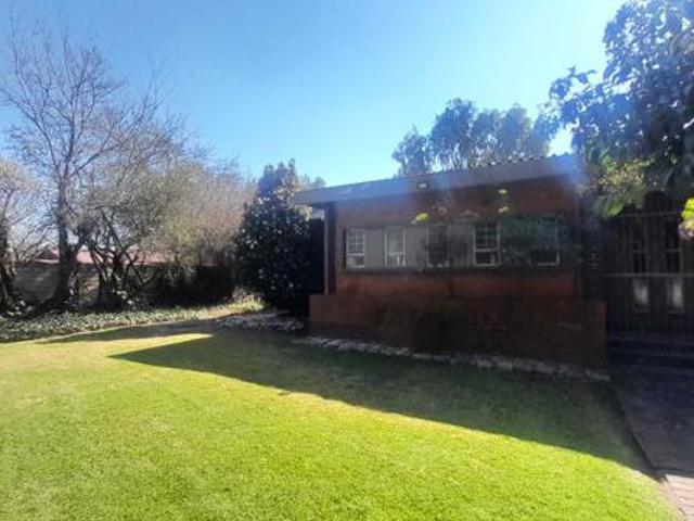4 Bedroom House in Vanderbijlpark SW5
