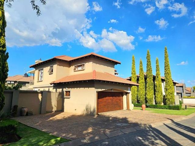 4 Bedroom House in Vanderbijlpark SW5